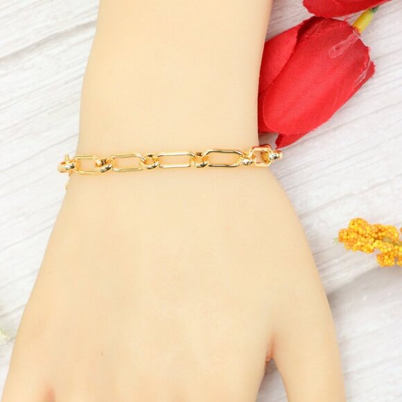 "Trendy Handmade Bracelet – A Thoughtful Gift for Girls & Women | UNVRC1545 - Picture 9 of 10
